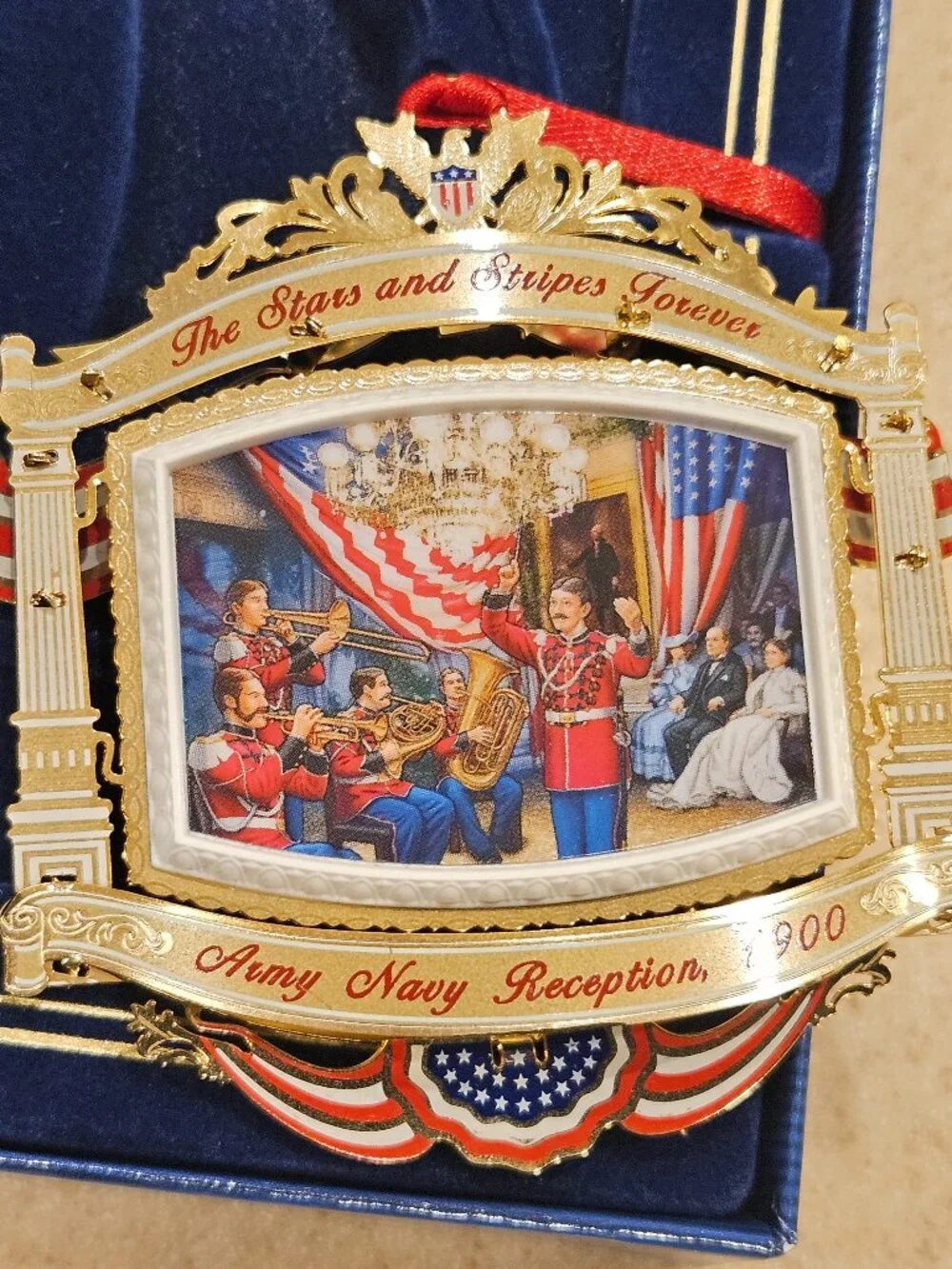2010 THE WHITE HOUSE HISTORICAL ASSOCIATION CHRISTMAS HOLIDAY ANNUAL ORNAMENT